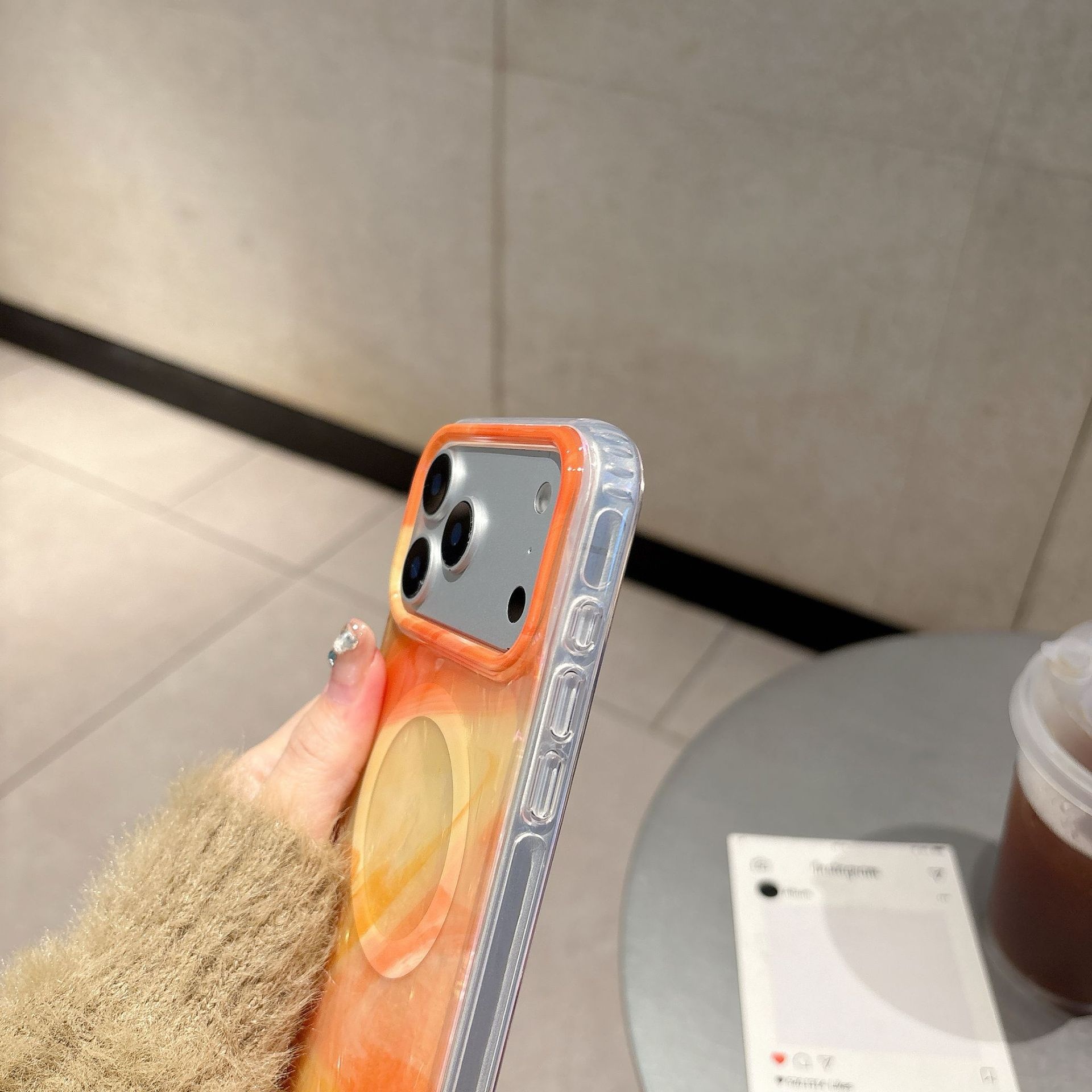 Ins-style Gradient Magnetic Case 17 Pro Max, Suitable IPhone 16, Protective Cover With Shell Pattern For 15/17_voghion.com