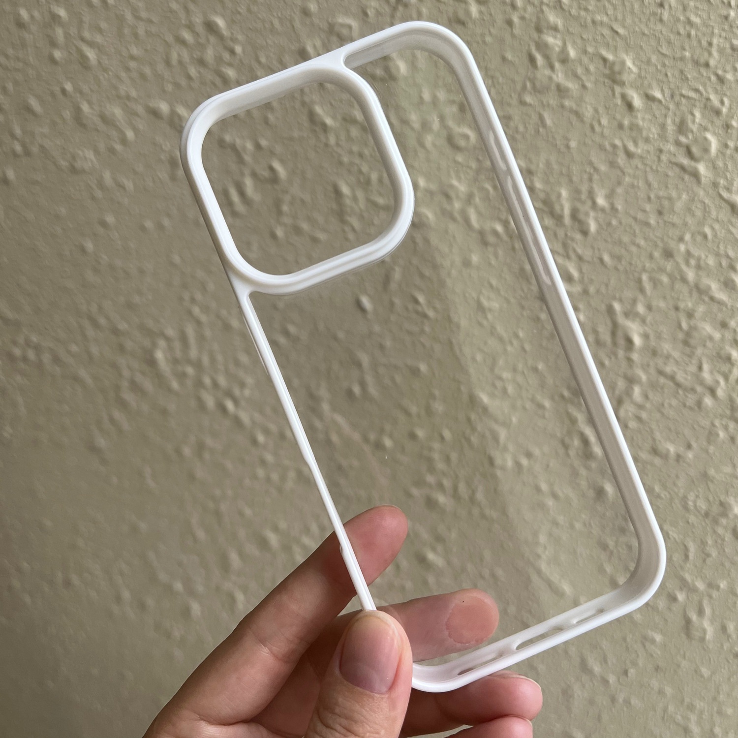 Coque de protection iphone au design macaron cream_voghion.com