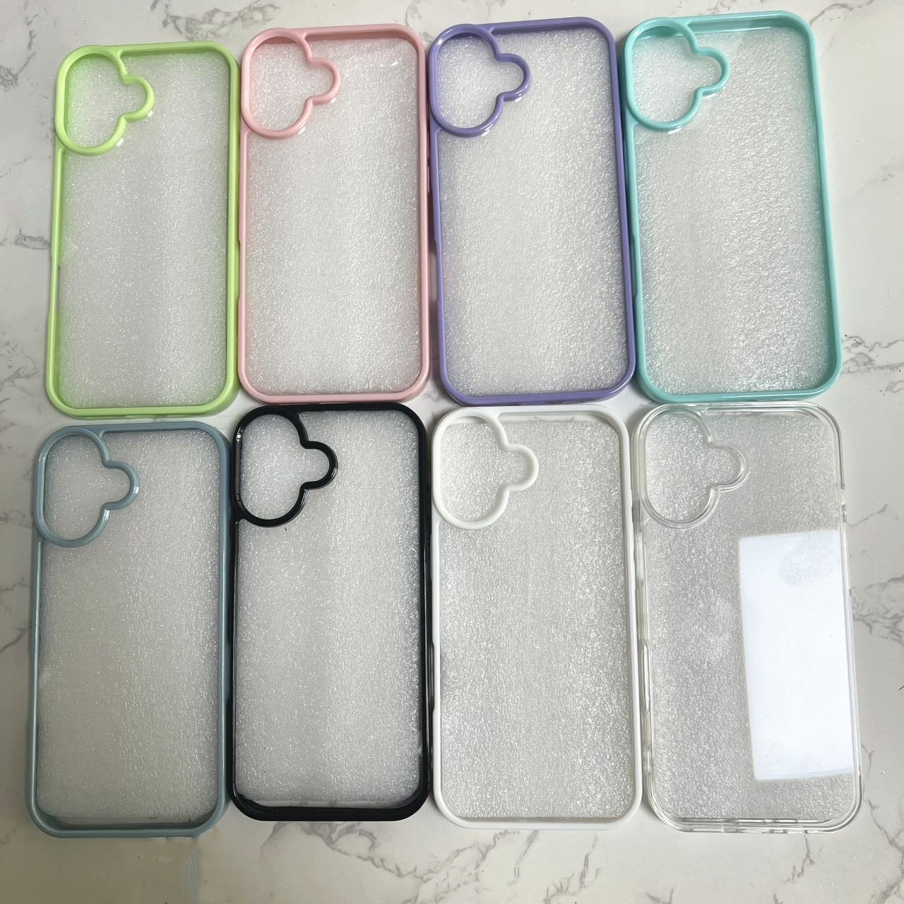 Coque de protection iphone au design macaron cream_voghion.com