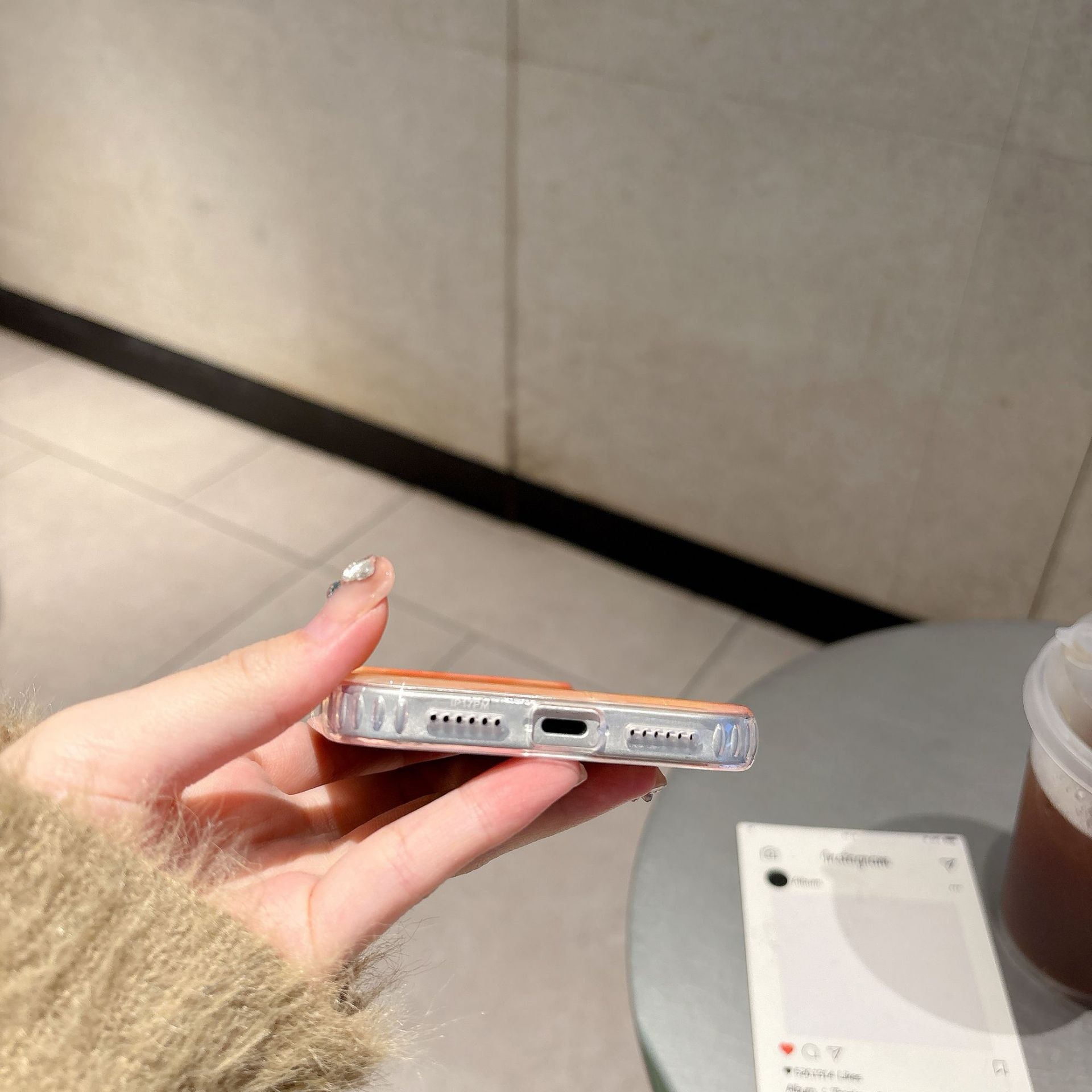 Ins-style Gradient Magnetic Case 17 Pro Max, Suitable IPhone 16, Protective Cover With Shell Pattern For 15/17_voghion.com