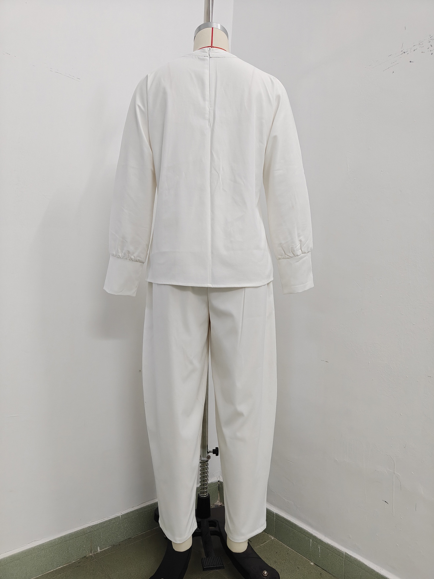 Sæt med dame top og haremsbukser til forår og efterår_voghion.com