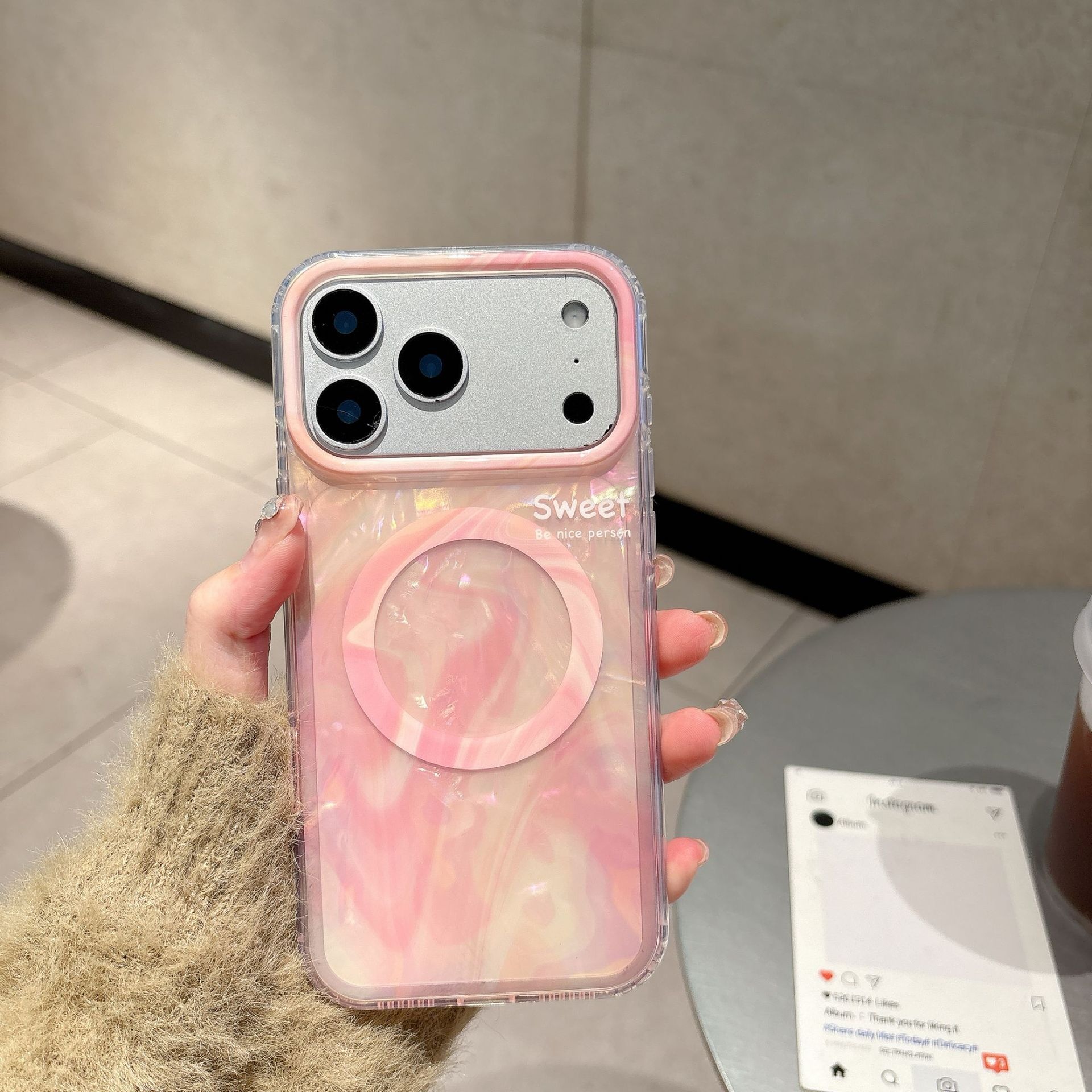 Ins-style Gradient Magnetic Case 17 Pro Max, Suitable IPhone 16, Protective Cover With Shell Pattern For 15/17_voghion.com