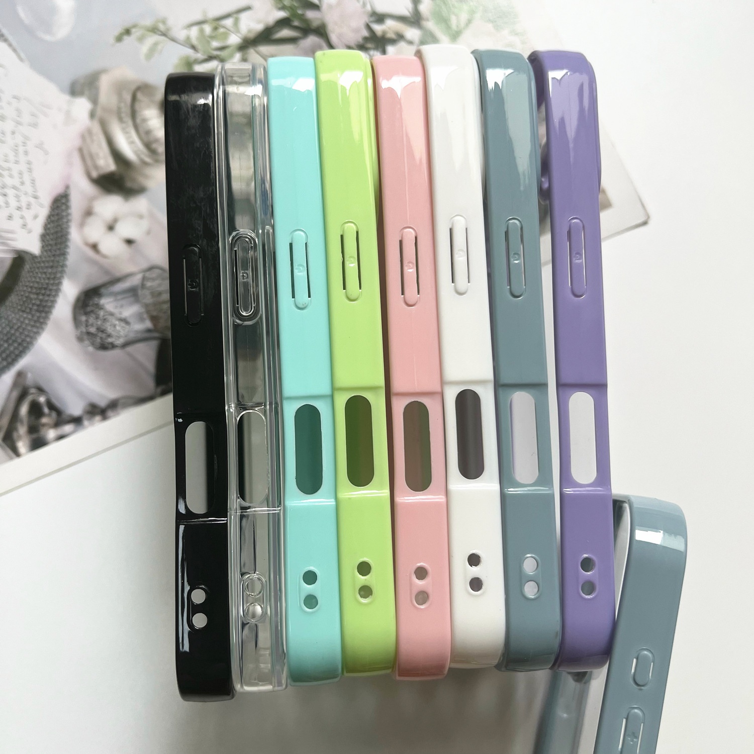 Coque de protection iphone au design macaron cream_voghion.com