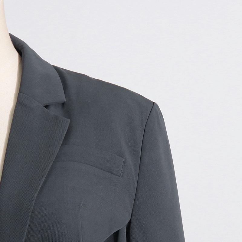 Blazer elegante da donna con collo a rever e taglio asimmetrico_voghion.com