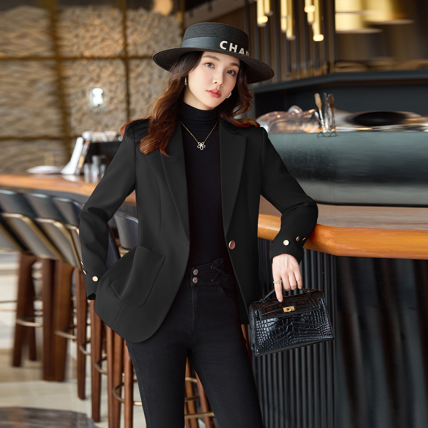 Cappotto rosso Autunno/Inverno 2025, blazer casual di media lunghezza in stile europeo e americano di alta gamma, a maniche lunghe._voghion.com