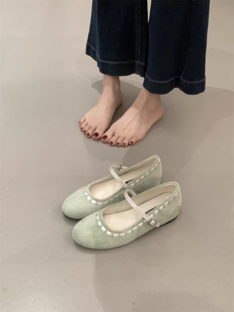 Mary Jane Dance Shoes In Sheepskin With Height Increase_voghion.com
