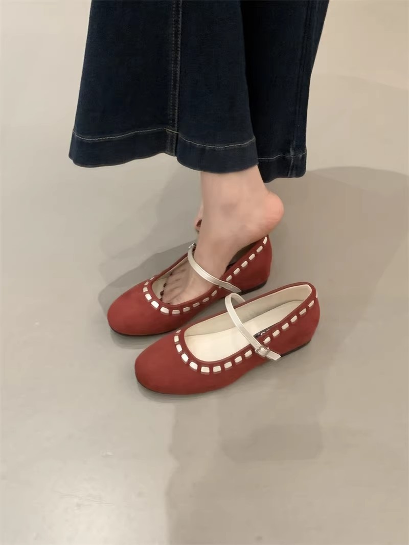 Mary Jane Dance Shoes In Sheepskin With Height Increase_voghion.com