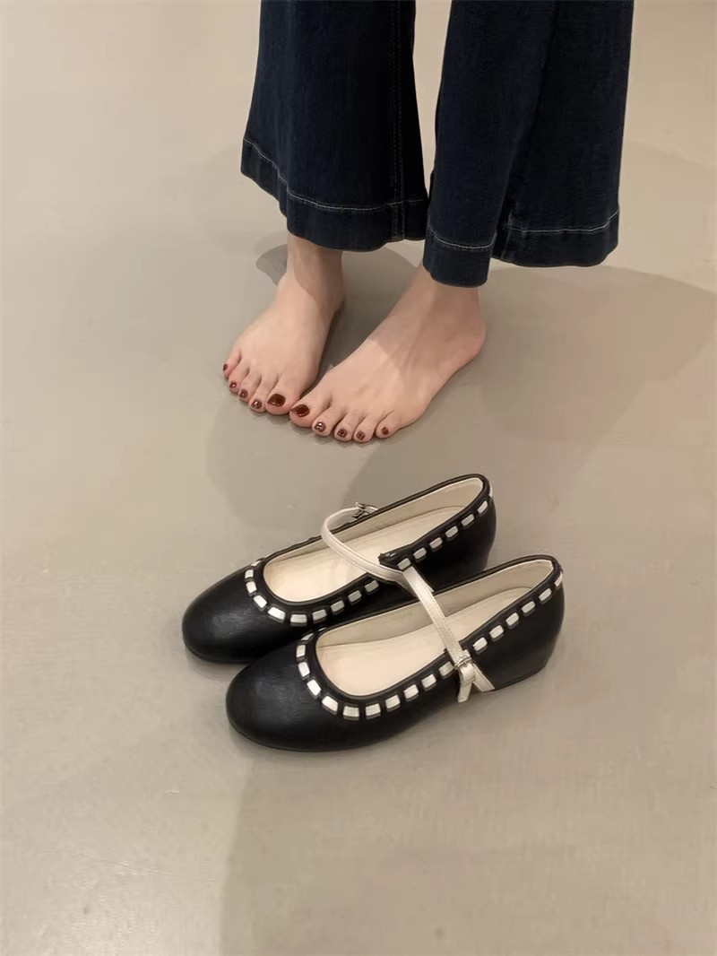 Mary Jane Dance Shoes In Sheepskin With Height Increase_voghion.com