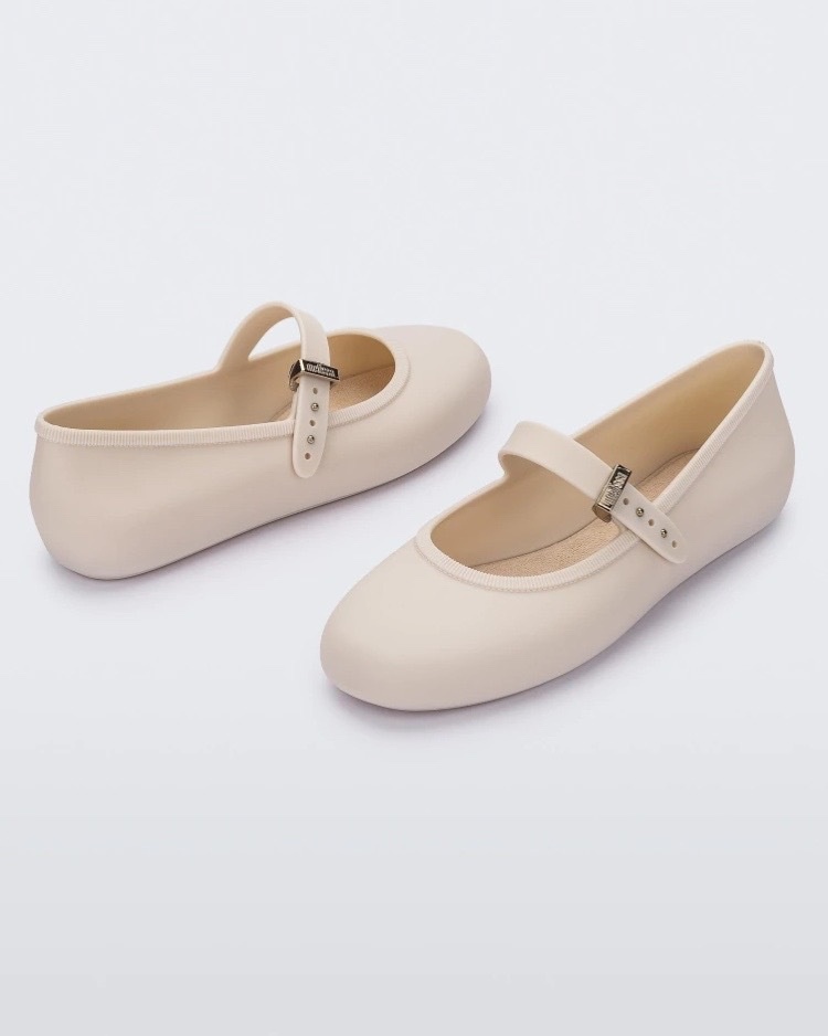 Retro Women's Dance Shoes With Soft Sole And Round Toe Flat_voghion.com