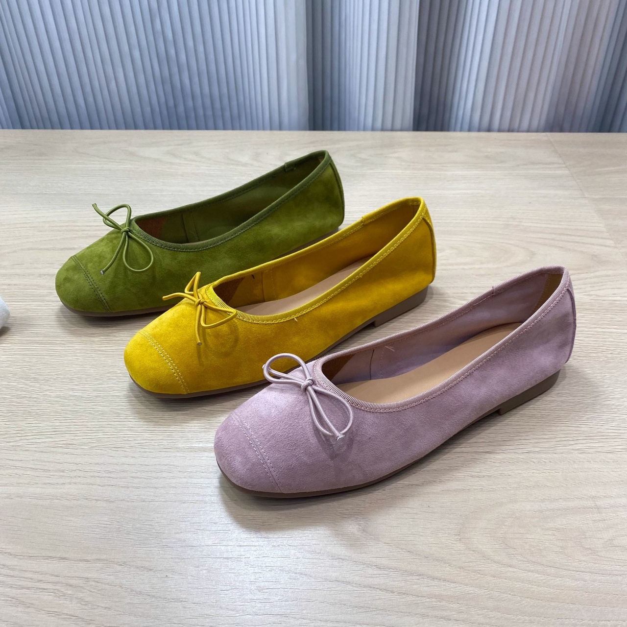Chaussures de danse ballerines à nœud avec semelle souple_voghion.com