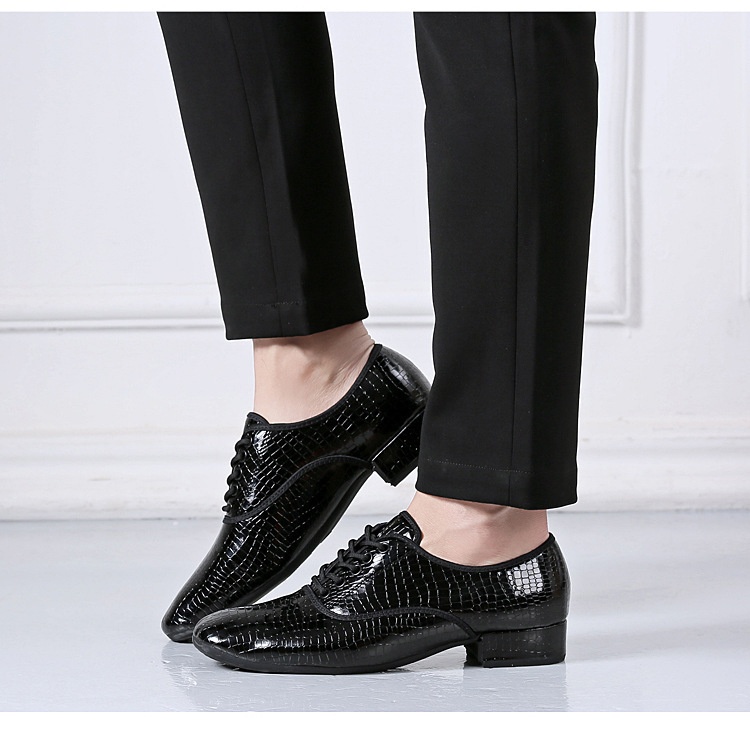 Dance Shoes New Men's White Stone Pattern Women's Soft Sole Square Dance Shoes_voghion.com
