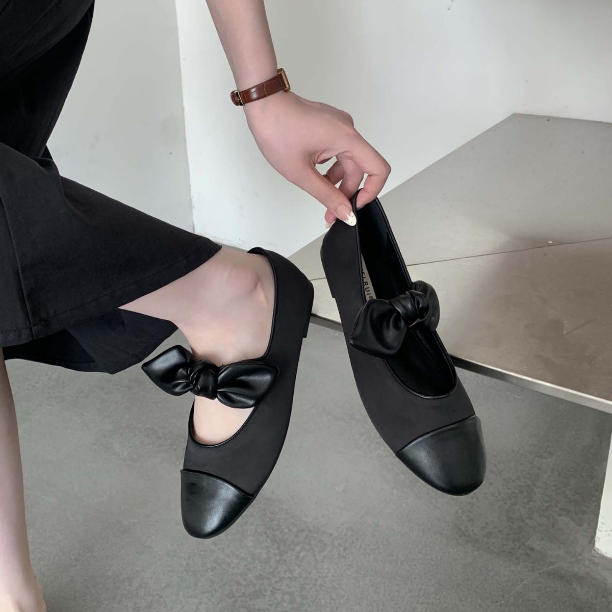 Dansschoenen Veelzijdig Retro Mary Jane met strik voor dames Zomer 2025 Nieuwe platte balletschoenen met lage hak Comfortabel_voghion.com