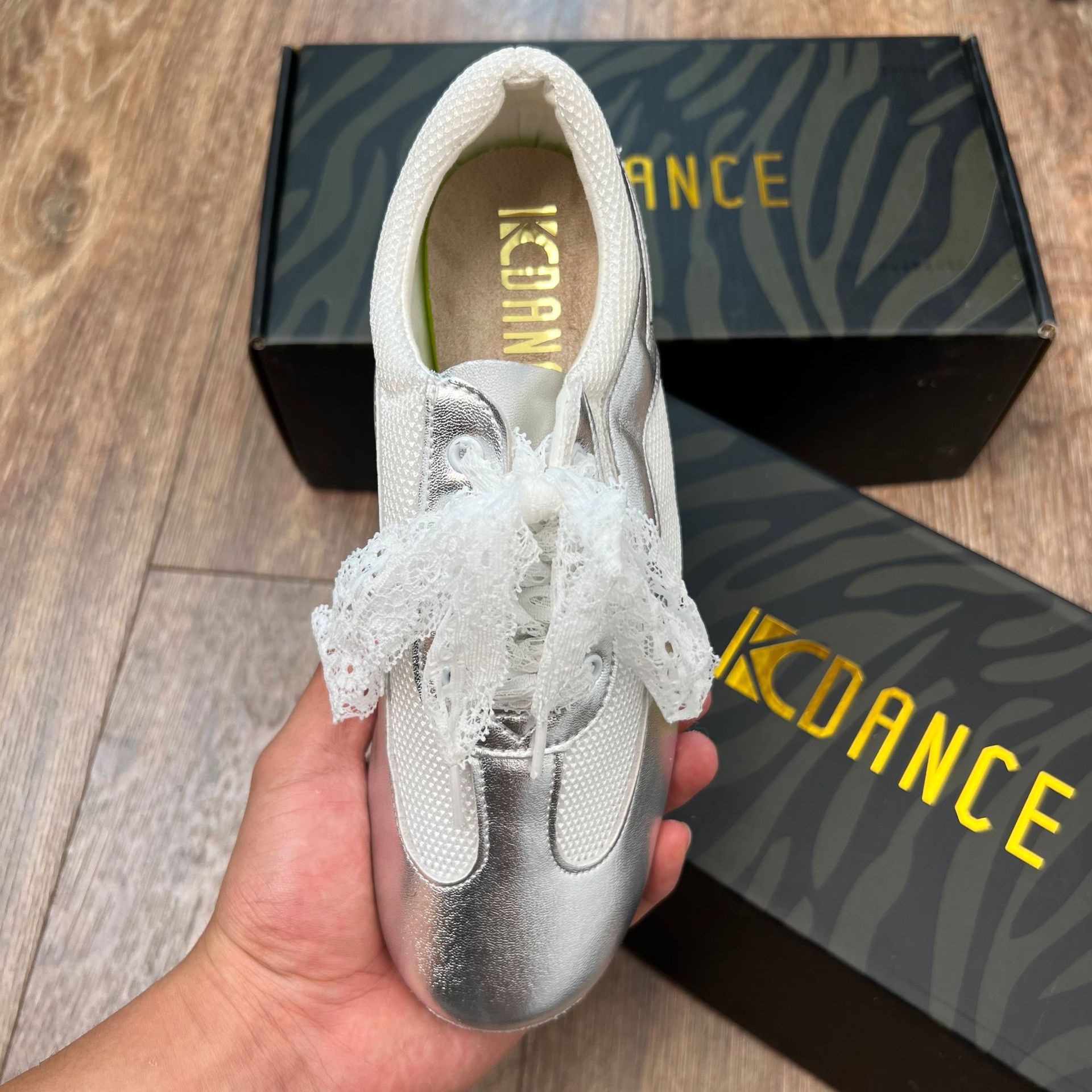 Zapatos de baile KCdance Summer New Teacher Shiny Silver Lace para mujer adulta, zapatos de salón profesionales para baile latino_voghion.com