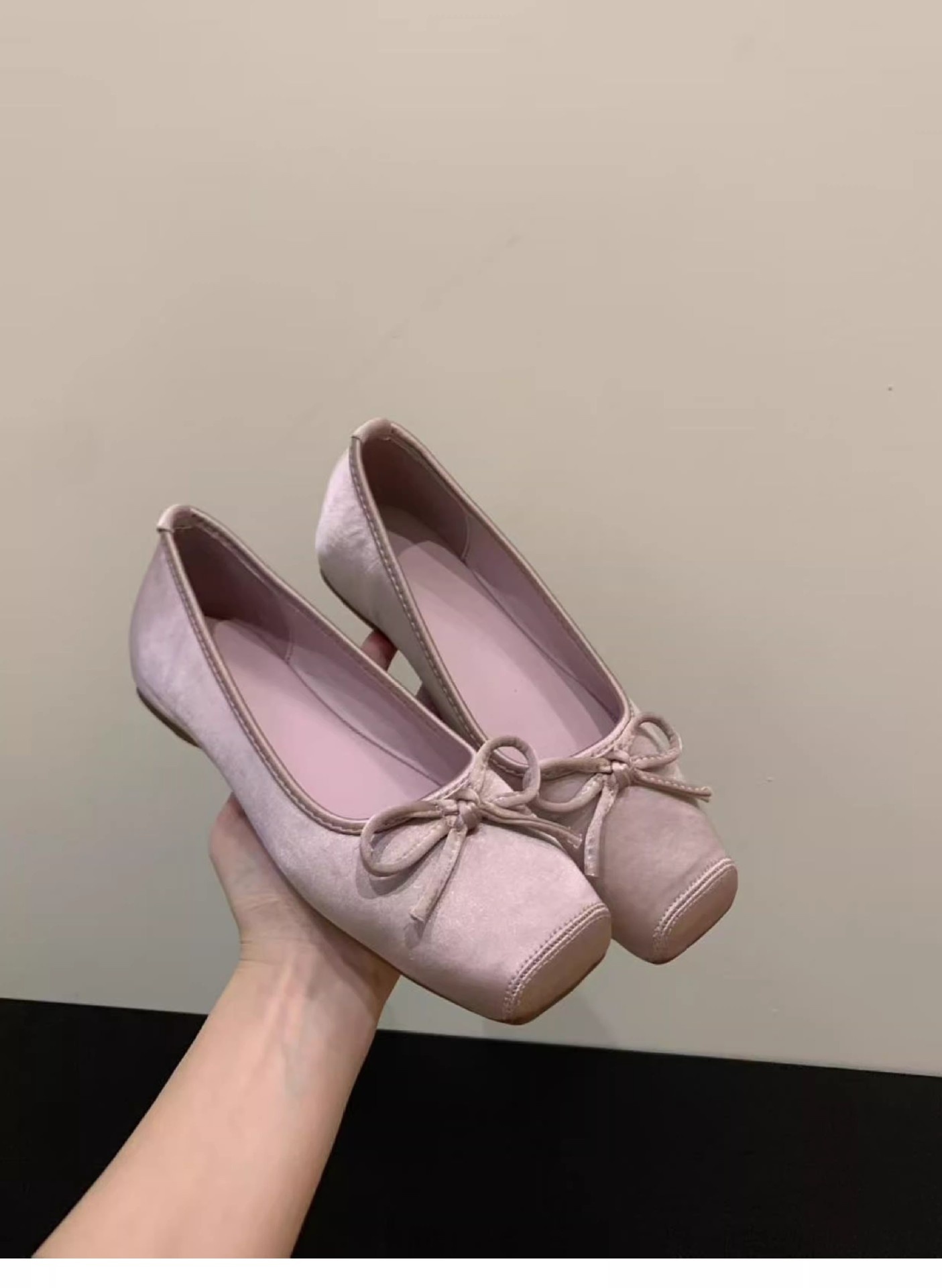 Elegant Satin Ballet Dance Shoes With Internal Height Increase_voghion.com