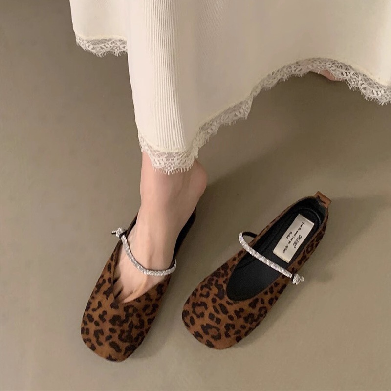 Scarpe da ballo basse, stile retrò, piccole, rosse, stile fata, primavera 2025, antiscivolo, per donne in gravidanza, da abbinare alle gonne, di tendenza_voghion.com