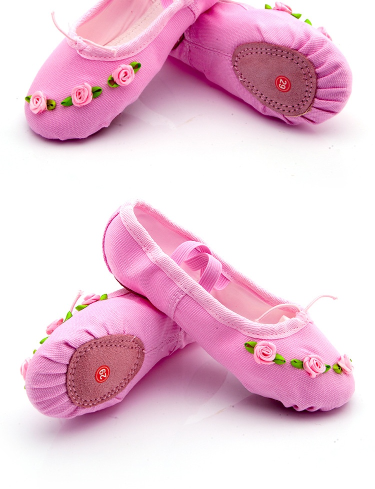 Childrens Canvas Ballet Shoes With Soft Soles And Rose Pattern_voghion.com
