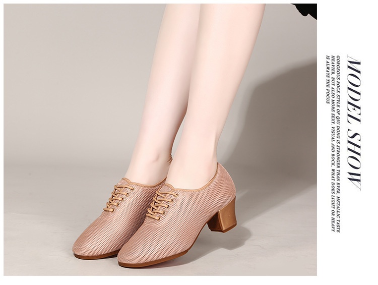 Latijnse dansschoenen voor dames met ademend mesh en zool_voghion.com