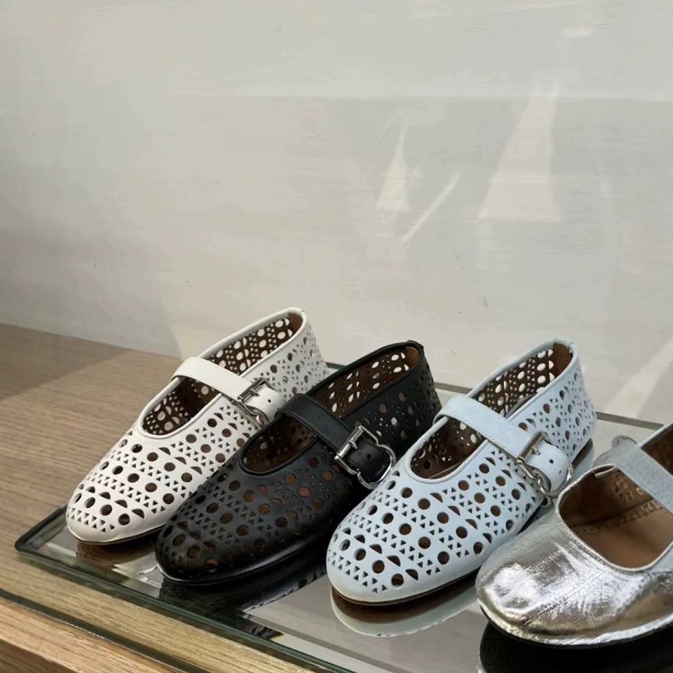 Dance Shoes Women's Flat Shoes Round Toe, Hollow Design, Mary Jane Style, Shallow Cut, Buckle Closure, Versatile Ballet Flats With_voghion.com