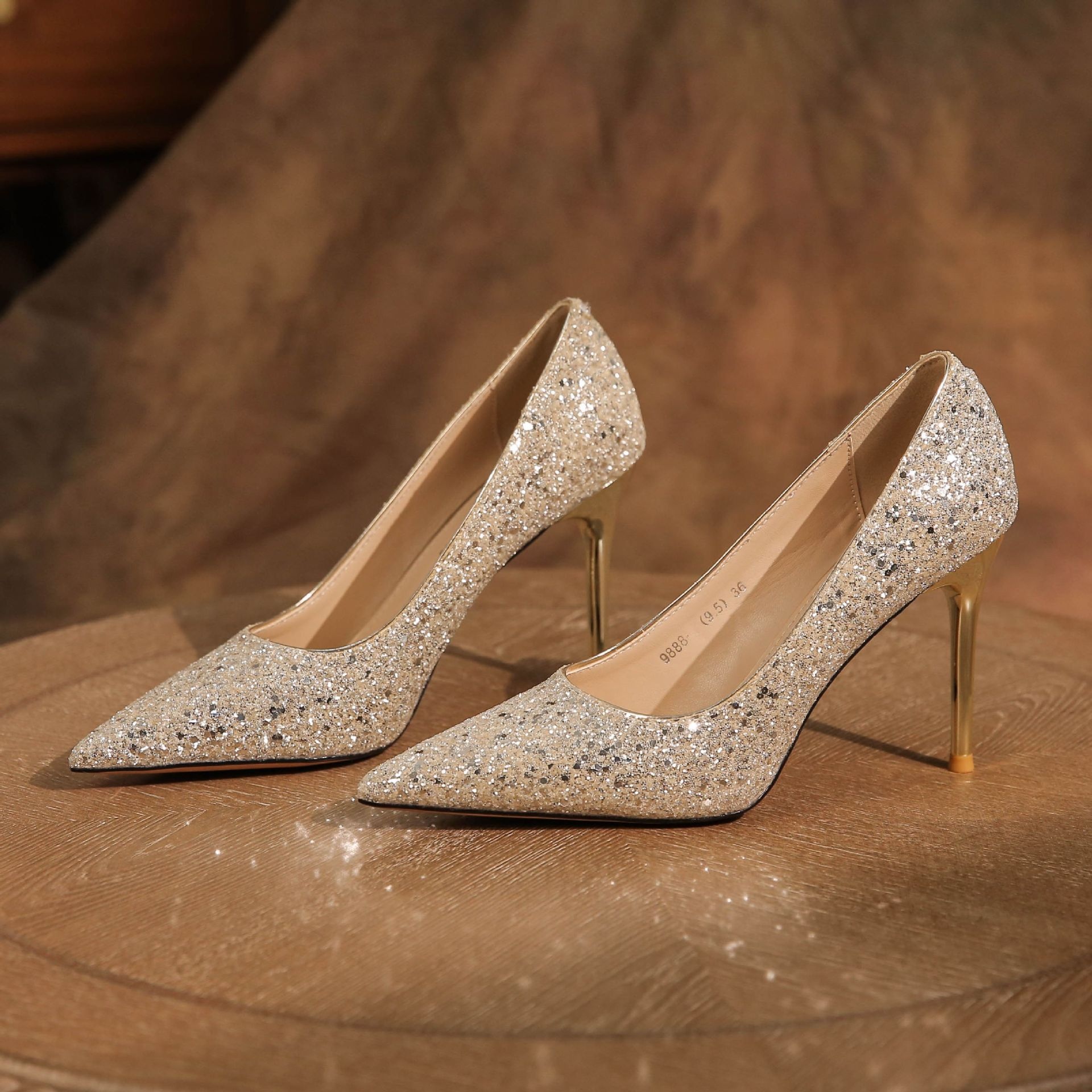 Scarpe da ballo 6681-23 Stile francese Xiuhe Abito da sposa Scarpe da sposa con paillettes di cristallo a due vie Punta a punta Tacco a spillo_voghion.com