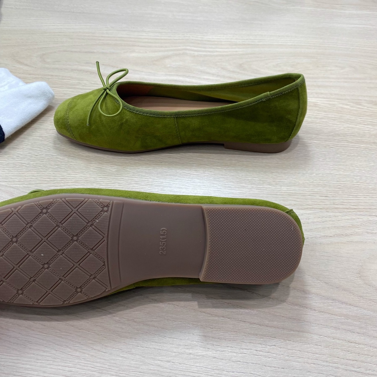 Chaussures de danse ballerines à nœud avec semelle souple_voghion.com