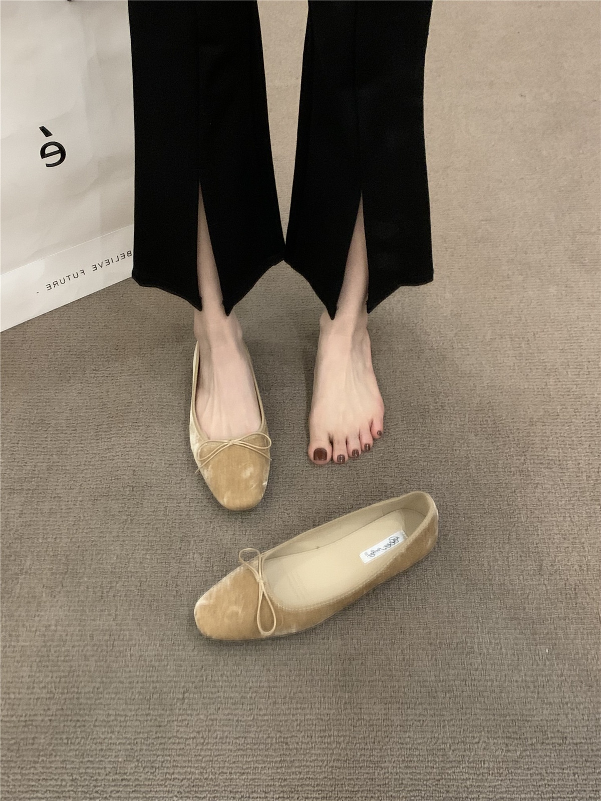 Bailarinas danza mujer estilo francés vintage con lazo plano_voghion.com