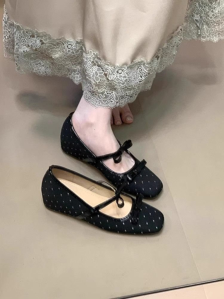 Elegant Women’s Mary Jane Dance Shoes With Bow And Square Toe_voghion.com