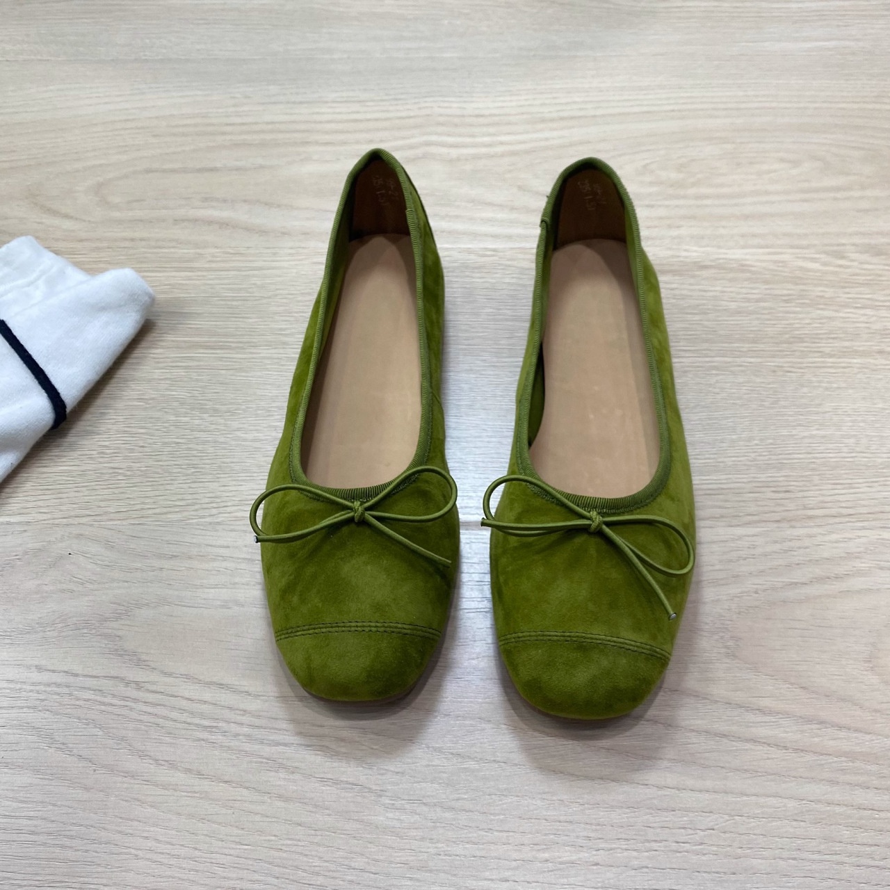 Chaussures de danse ballerines à nœud avec semelle souple_voghion.com