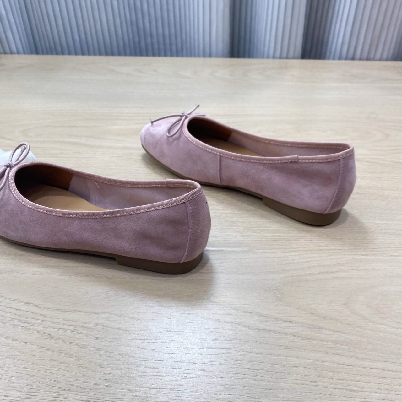 Chaussures de danse ballerines à nœud avec semelle souple_voghion.com