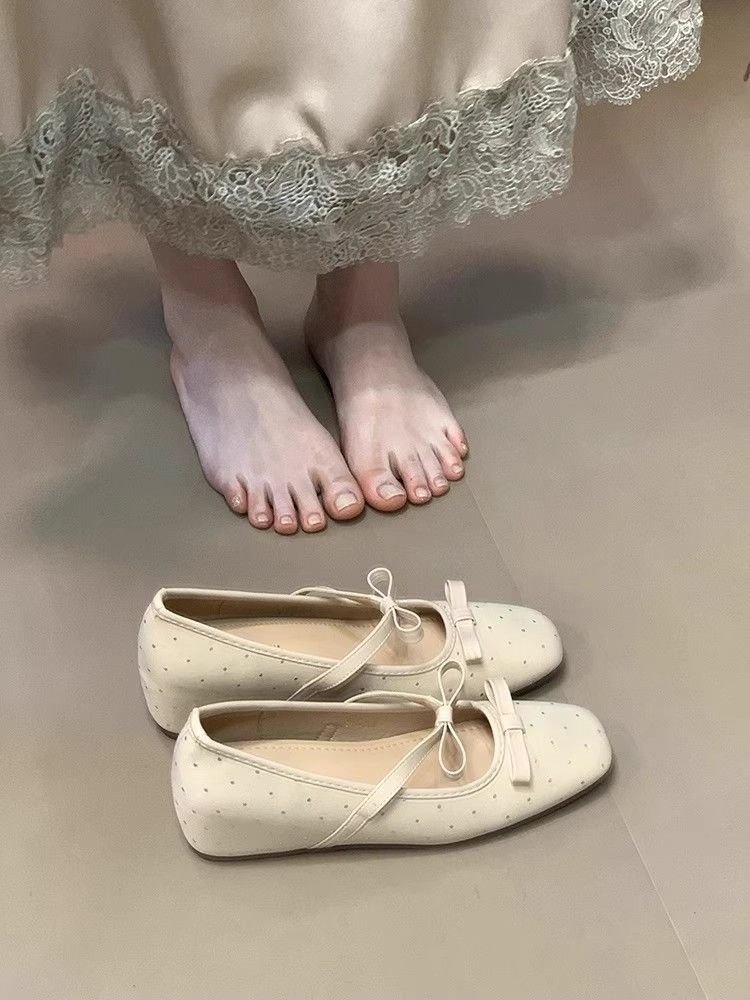Elegant Women’s Mary Jane Dance Shoes With Bow And Square Toe_voghion.com