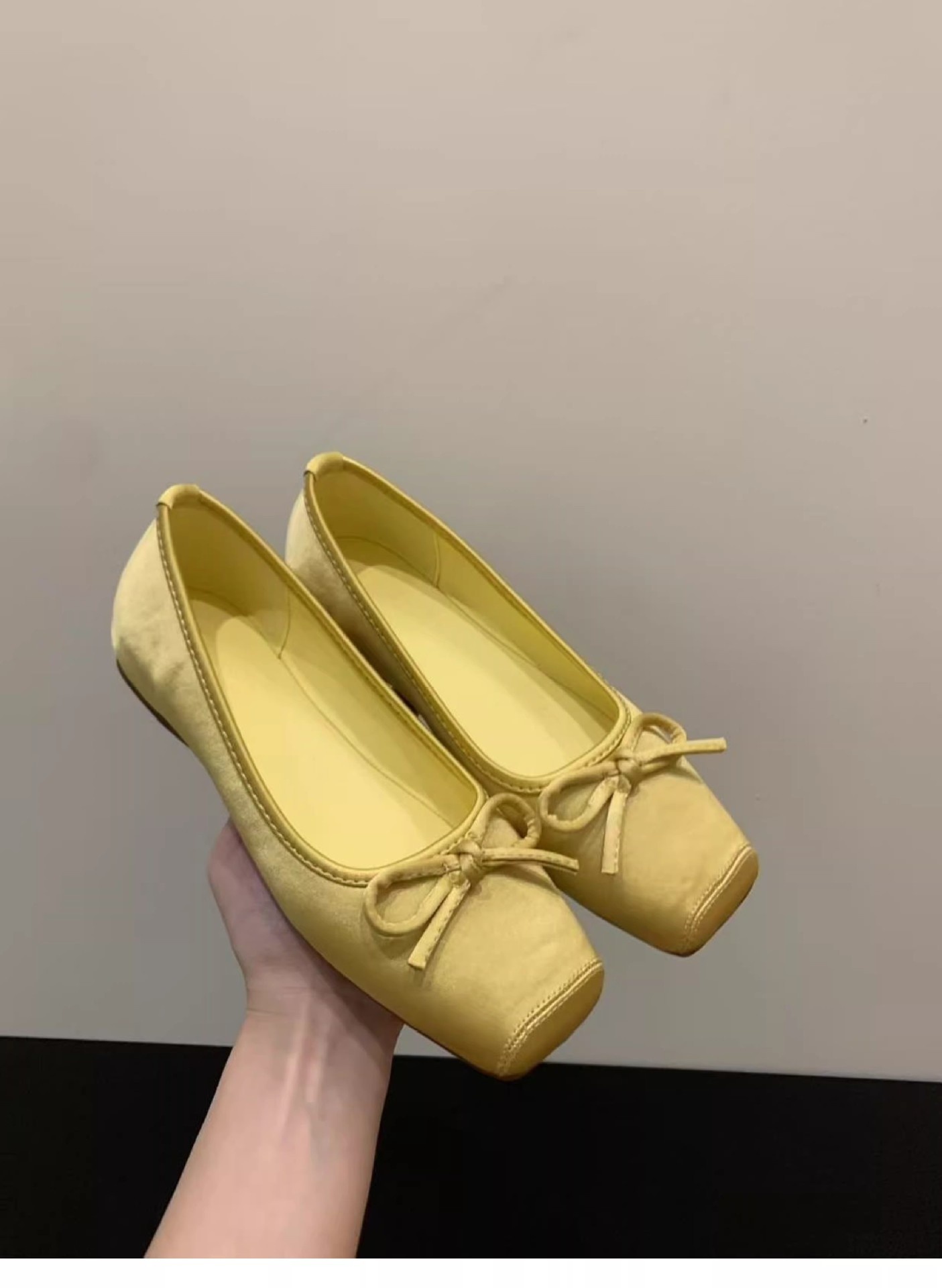 Elegant Satin Ballet Dance Shoes With Internal Height Increase_voghion.com