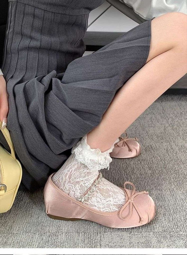 Satin Rhinestone Bow Ballet Dance Shoes With Height Increase_voghion.com