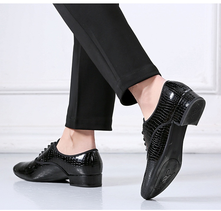 Dance Shoes New Men's White Stone Pattern Women's Soft Sole Square Dance Shoes_voghion.com