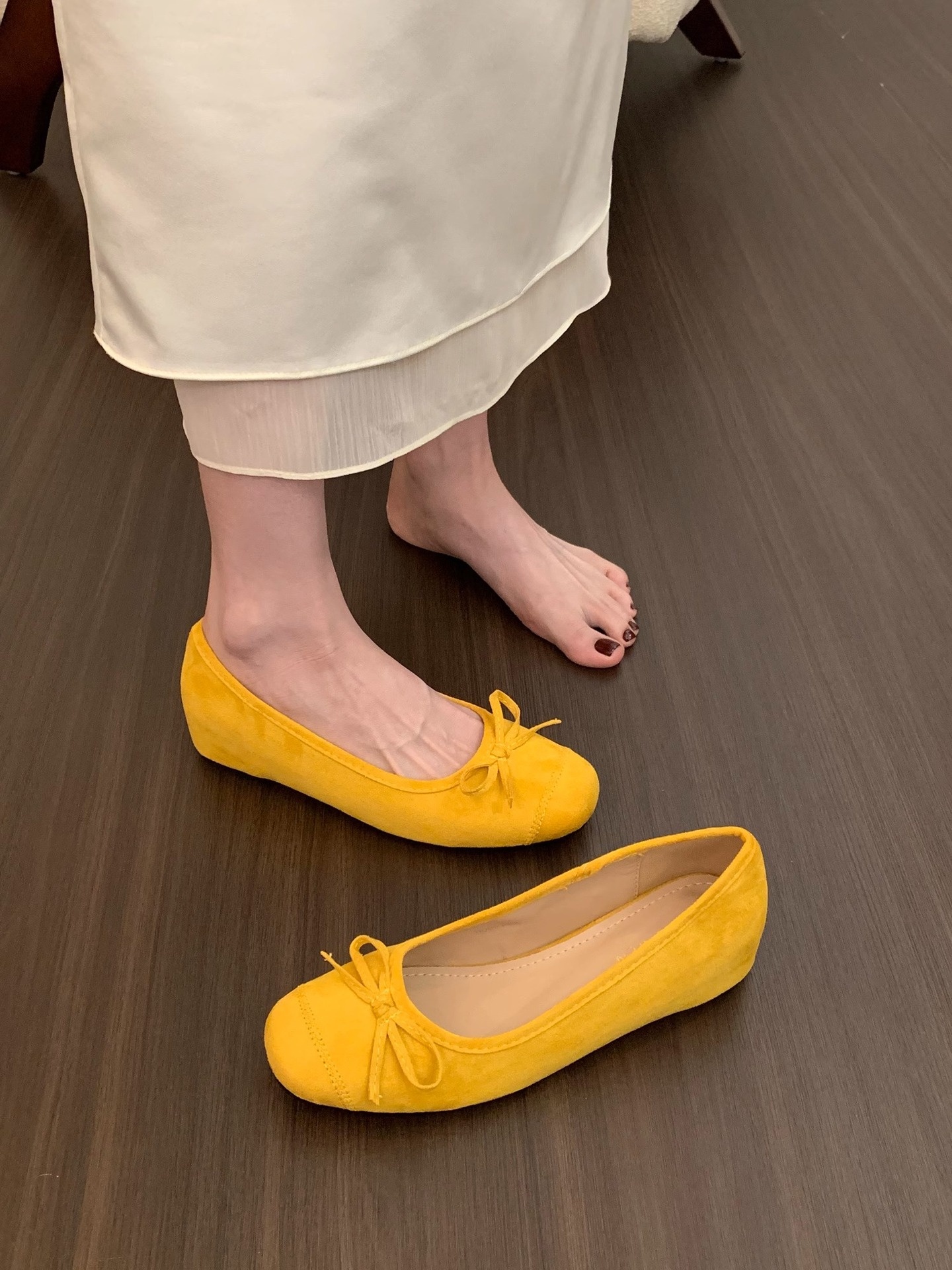Women's Suede Ballet Dance Shoes With Bowknot And Round Toe_voghion.com