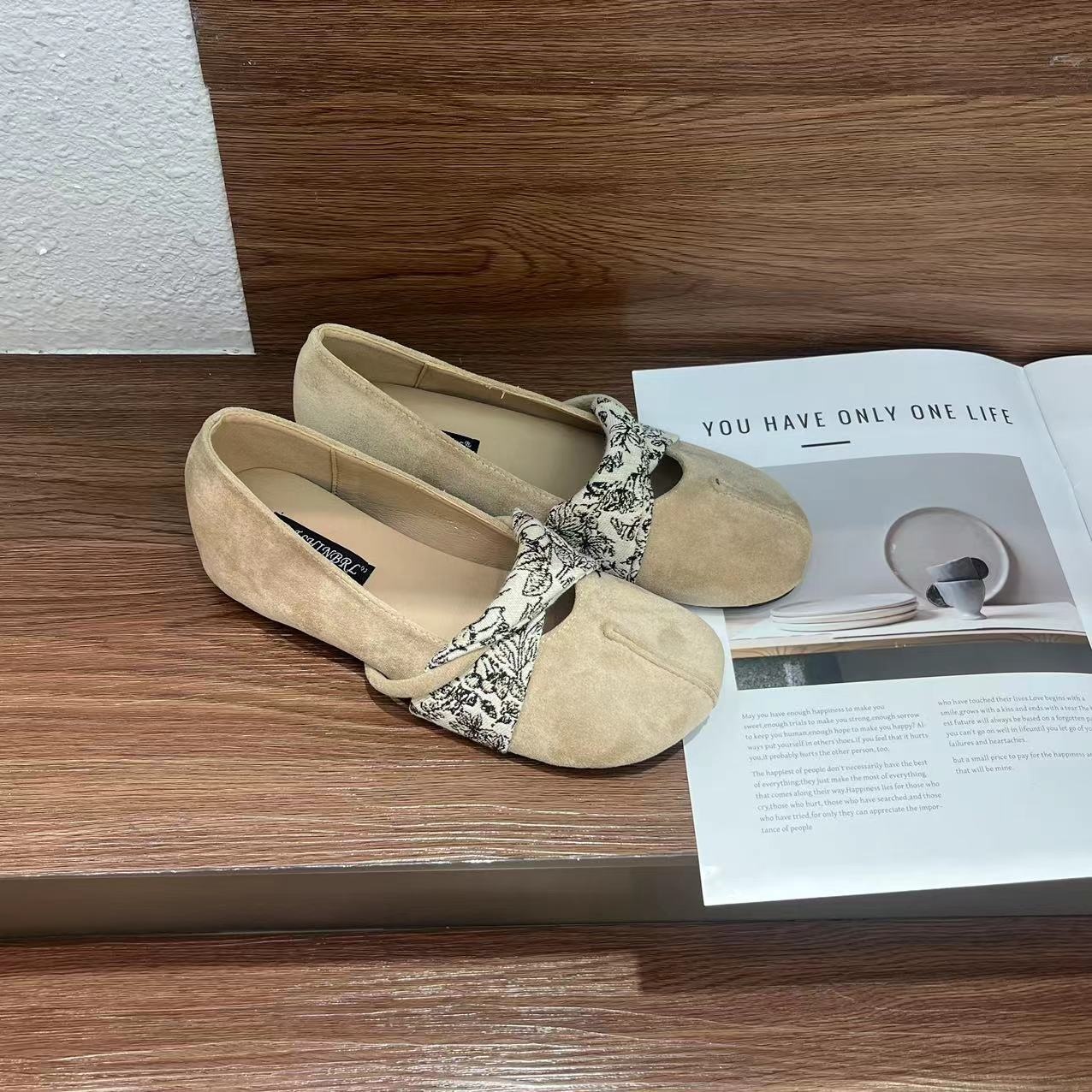 Retro Ballet Dance Shoes Square Toe With Single Strap And Soft Sole_voghion.com