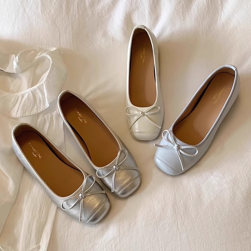 Elegante balletschoenen voor dames met rode strik_voghion.com