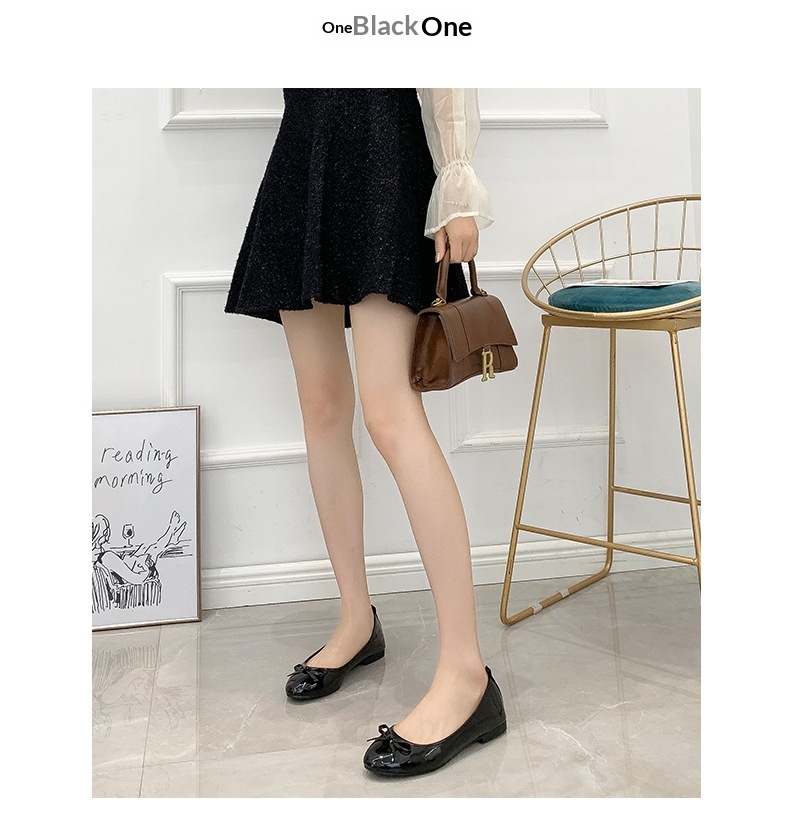 Chaussures de danse ballet en cuir verni avec semelle souple_voghion.com
