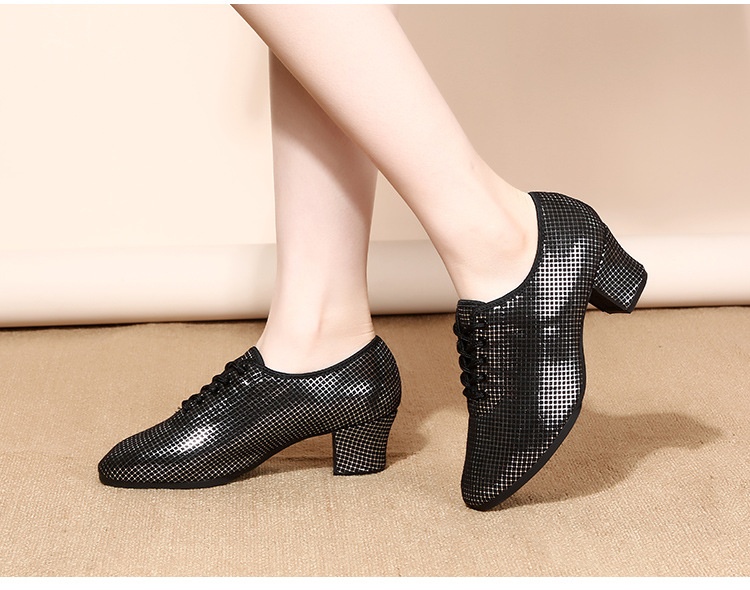 Professional Women’s Latin Dance Shoes Soft Sole Modern Dancing_voghion.com