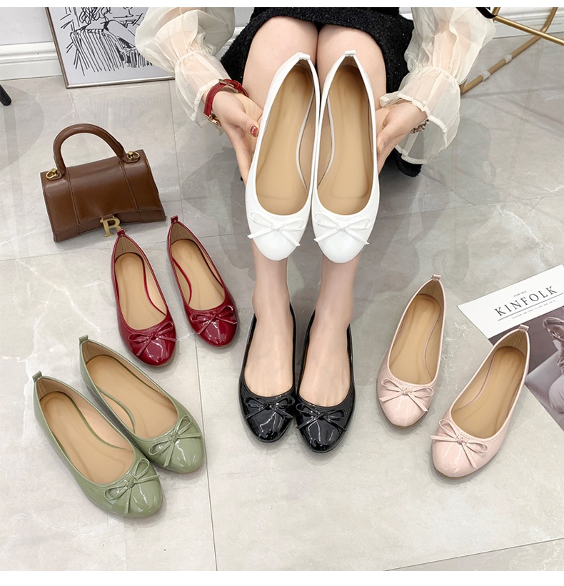 Chaussures de danse ballet en cuir verni avec semelle souple_voghion.com