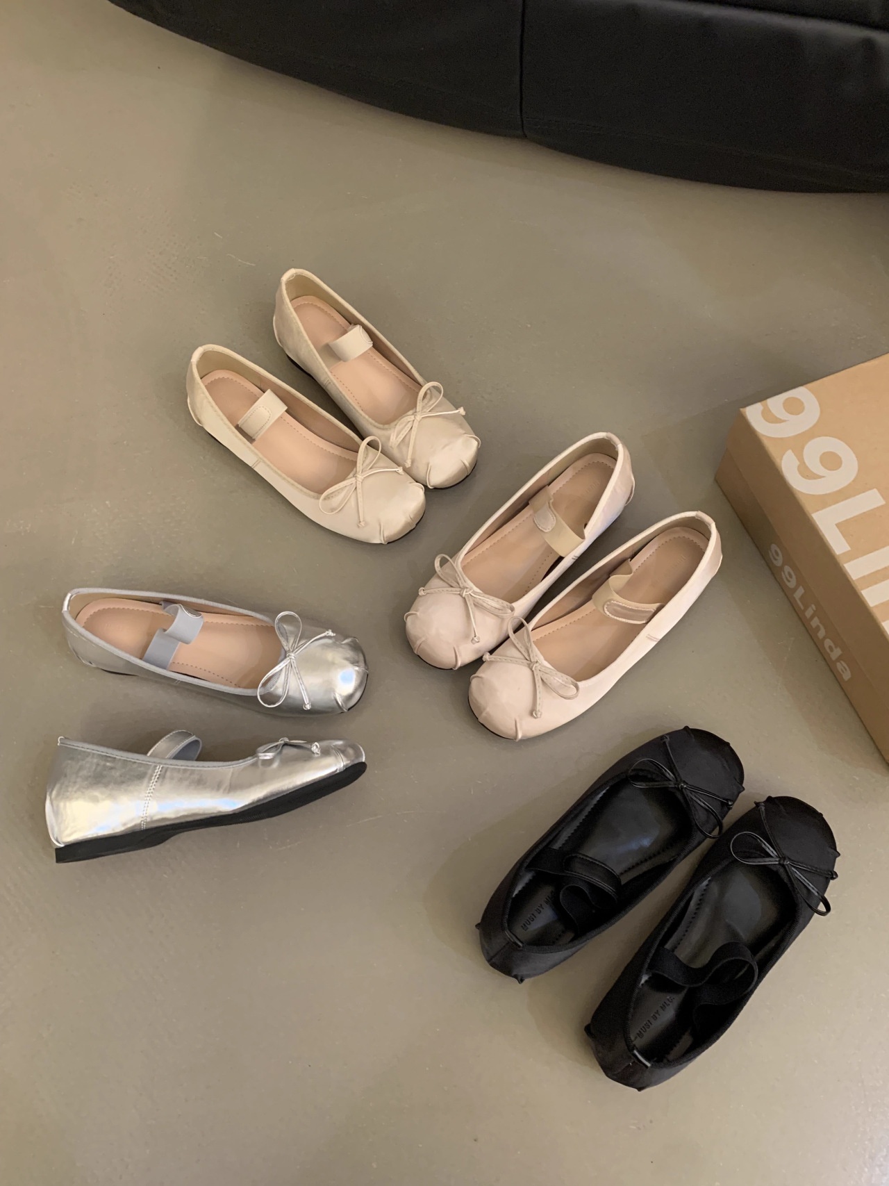 Silver Bow Ballet Flats Women's Dance Shoes With Hidden Wedge_voghion.com