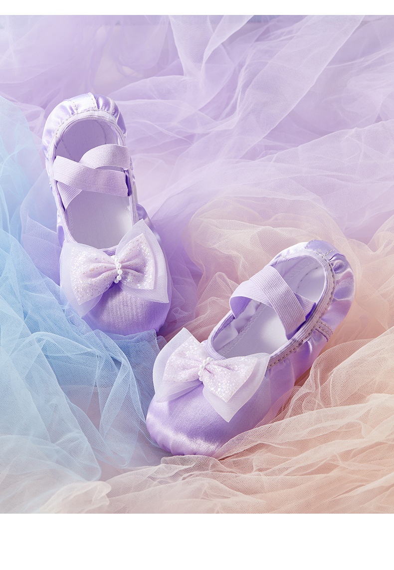 Chaussons de danse fille avec papillon et semelle souple_voghion.com