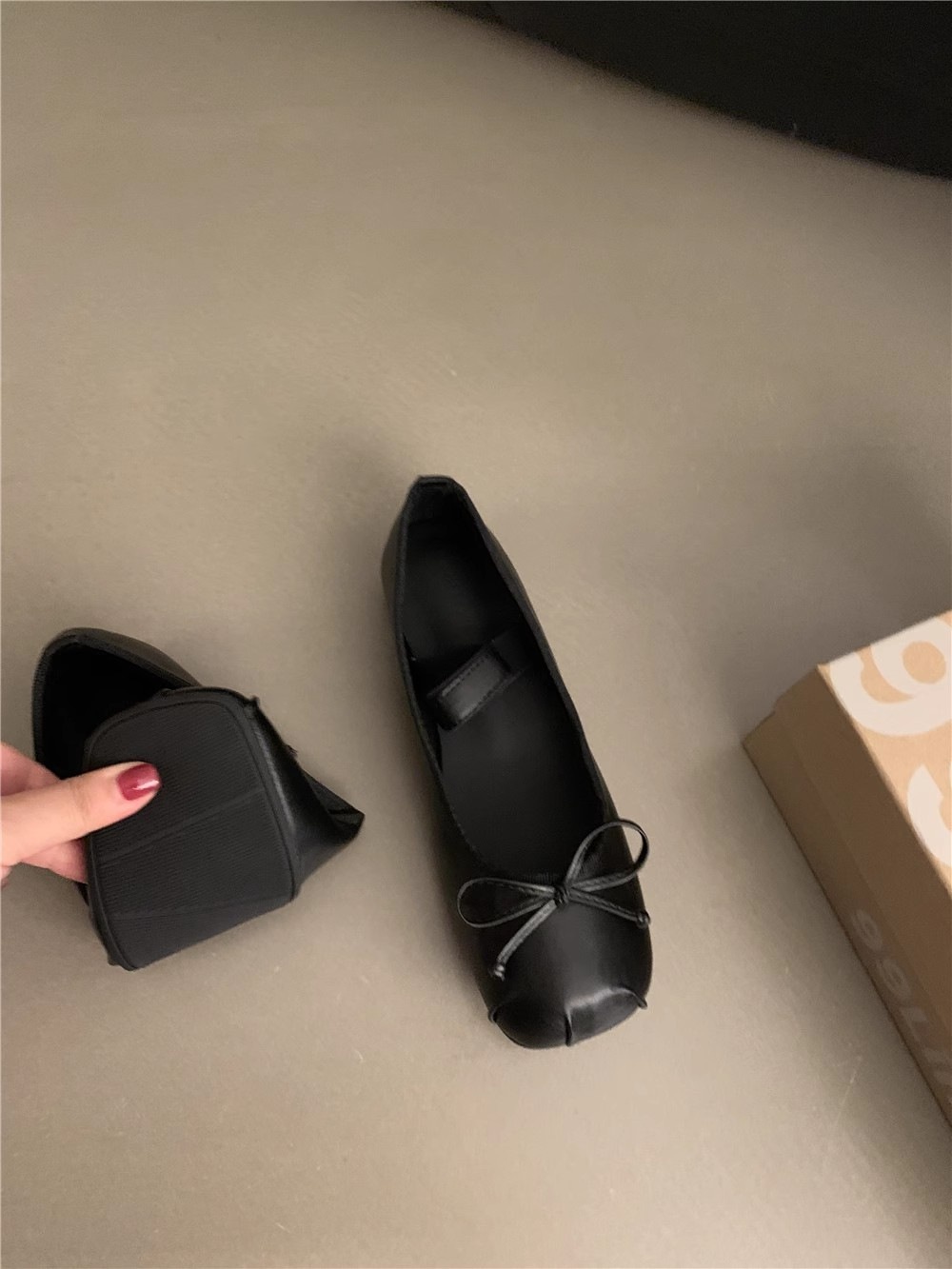 Silver Bow Ballet Flats Women's Dance Shoes With Hidden Wedge_voghion.com