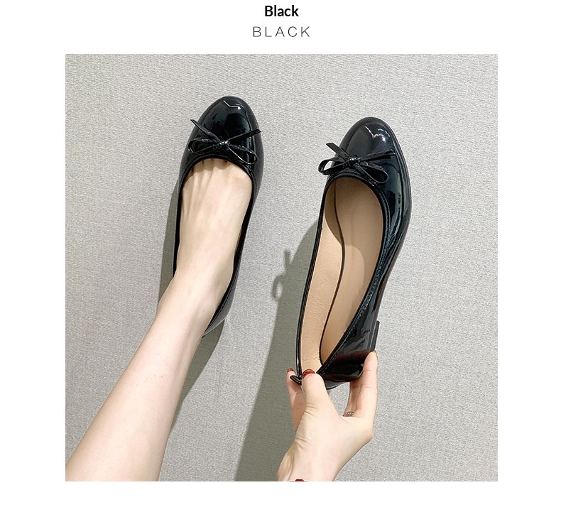 Chaussures de danse ballet en cuir verni avec semelle souple_voghion.com