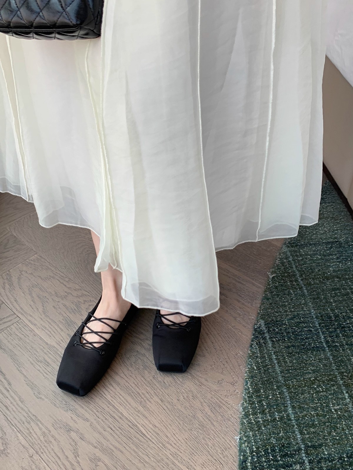 Sapatilhas de dança mary jane retro em cetim para mulheres_voghion.com