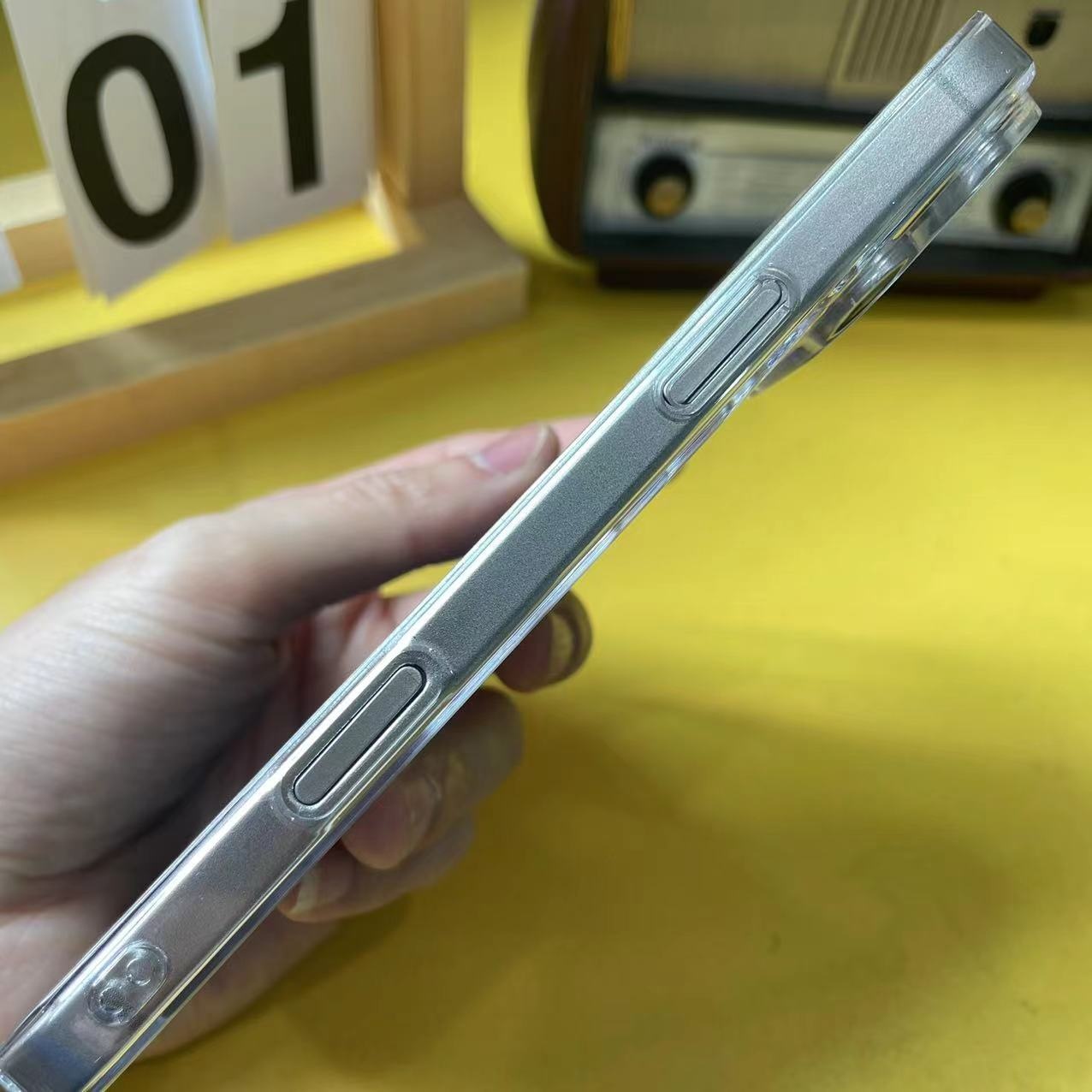 Suitable For IPhone15promax Magnetic Phone Case 15plus Transparent PC Hard Protective Cover_voghion.com