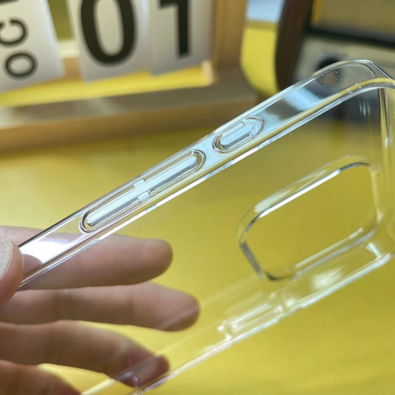 Suitable For IPhone15promax Magnetic Phone Case 15plus Transparent PC Hard Protective Cover_voghion.com