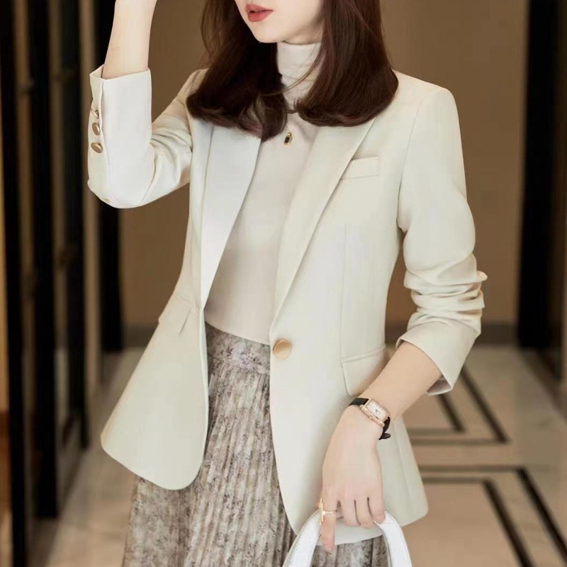 Neuer einreihiger, schmal geschnittener Blazer für Damen (Herbst 2024), strukturierter, lässiger Blazer in Aprikosenfarbe._voghion.com