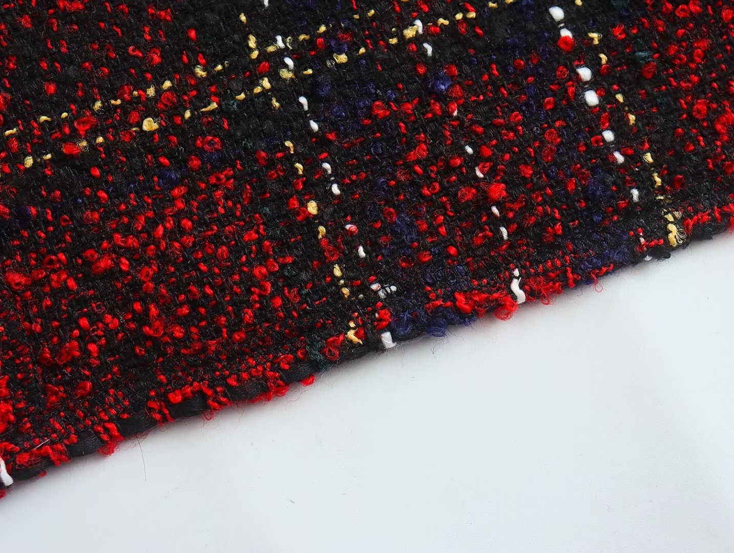Giacca blazer elegante in tweed da donna per stile primaverile_voghion.com