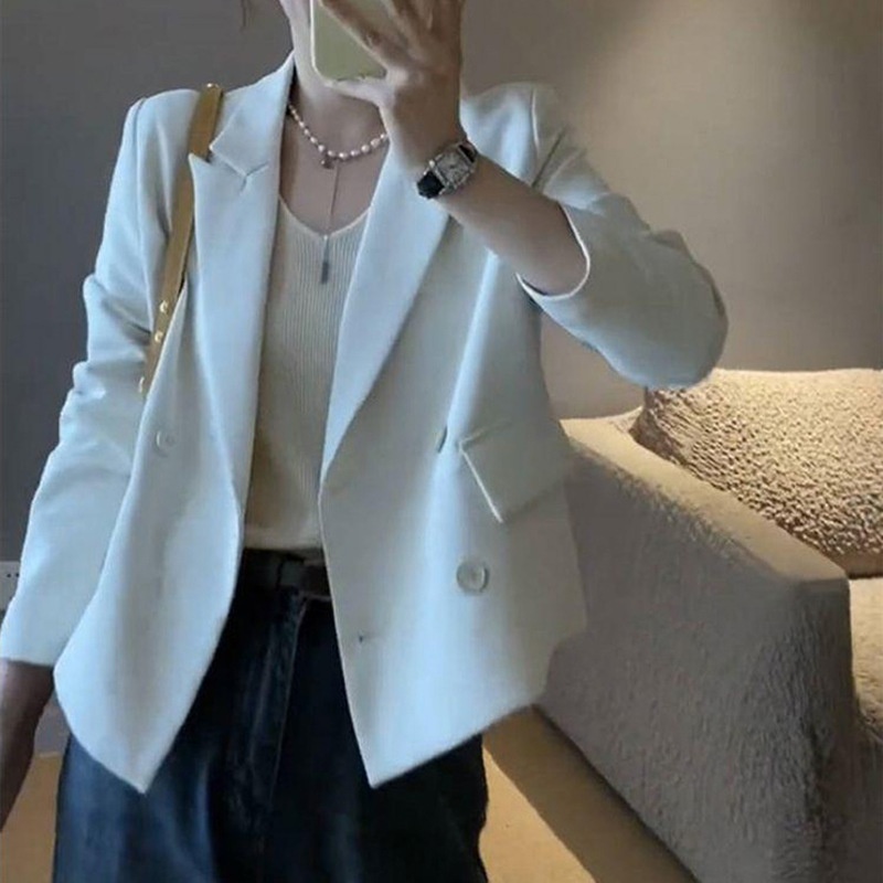 Blazer corto donna vestibilità comoda stile chic elegante_voghion.com