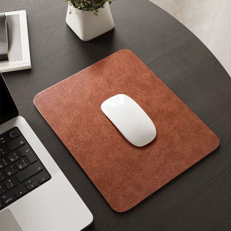 Neue, einfarbige Handgelenkauflage aus Leder, schlichtes Retro-Mauspad für Büro und Business_voghion.com