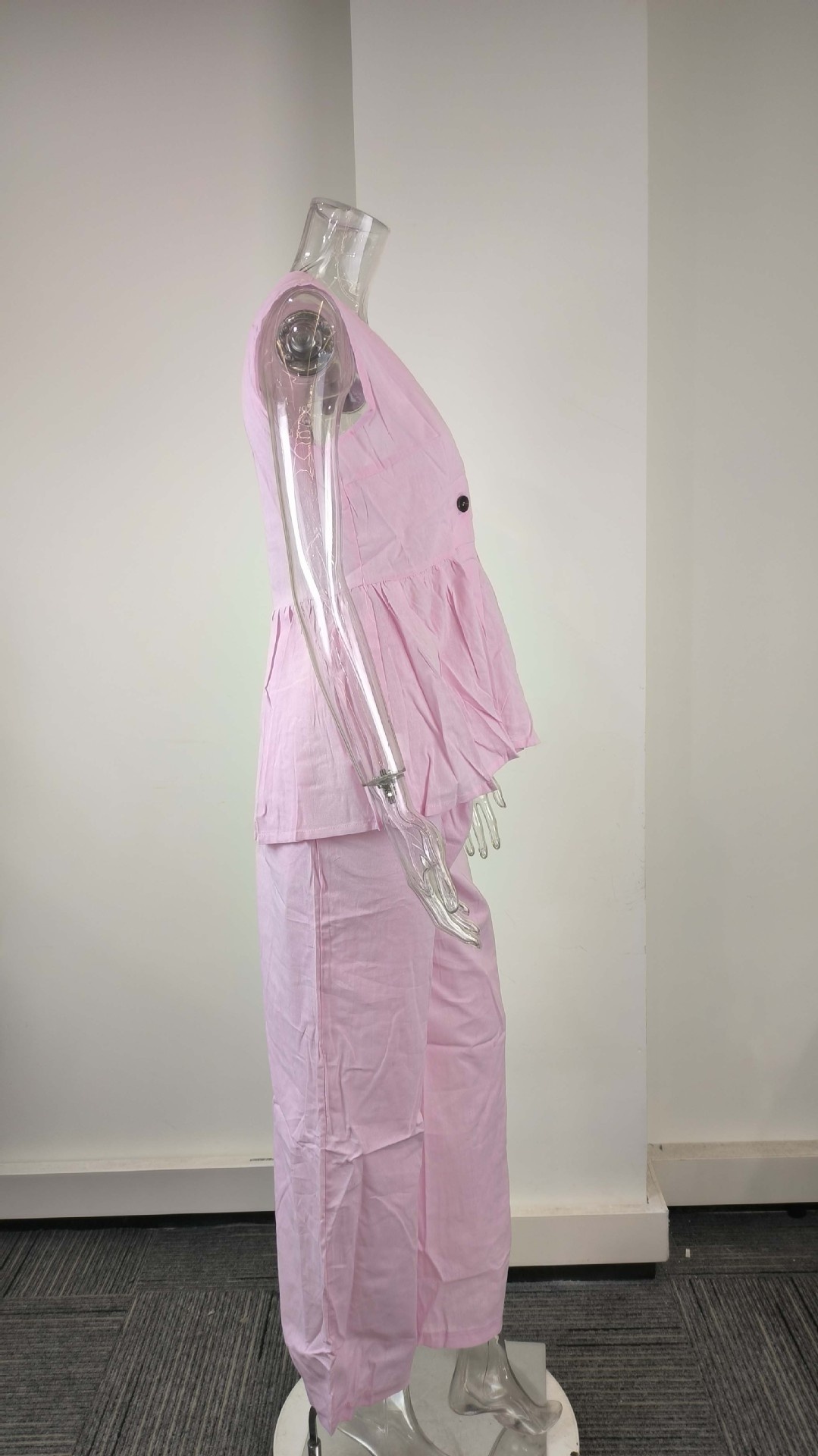 Conjunto de mujer top y pantalones elegante cuello en v sin manga_voghion.com